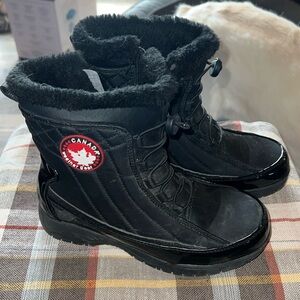 Canada weather gear boots
